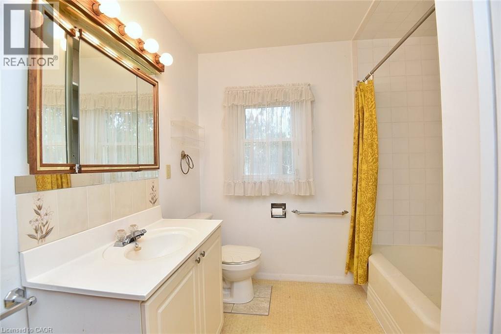 6692 Barker Street, Niagara Falls, Ontario  L2G 1Z2 - Photo 26 - 40756528