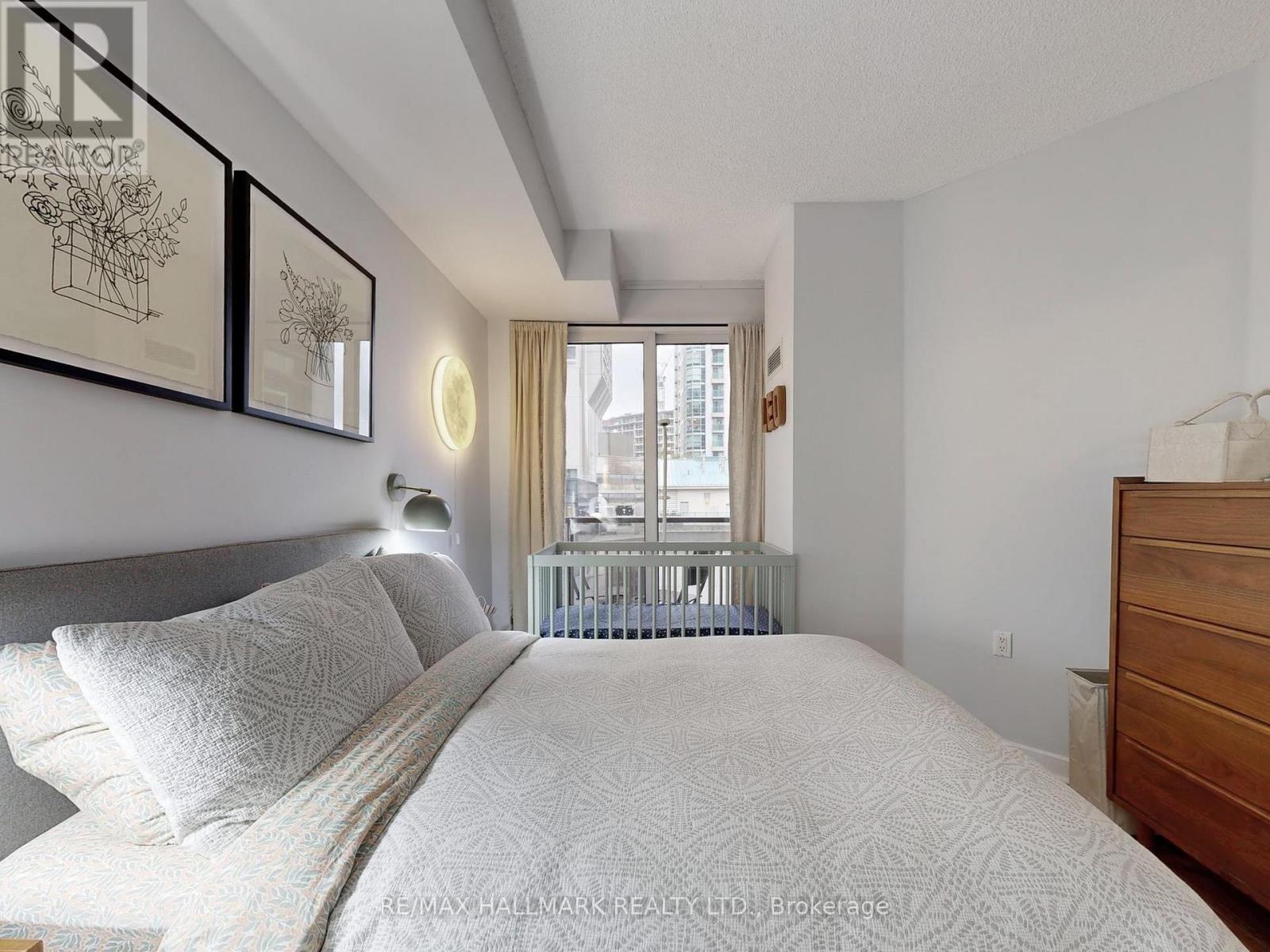 1403 - 85 Bloor Street E, Toronto, Ontario  M4W 3Y1 - Photo 14 - C12505012