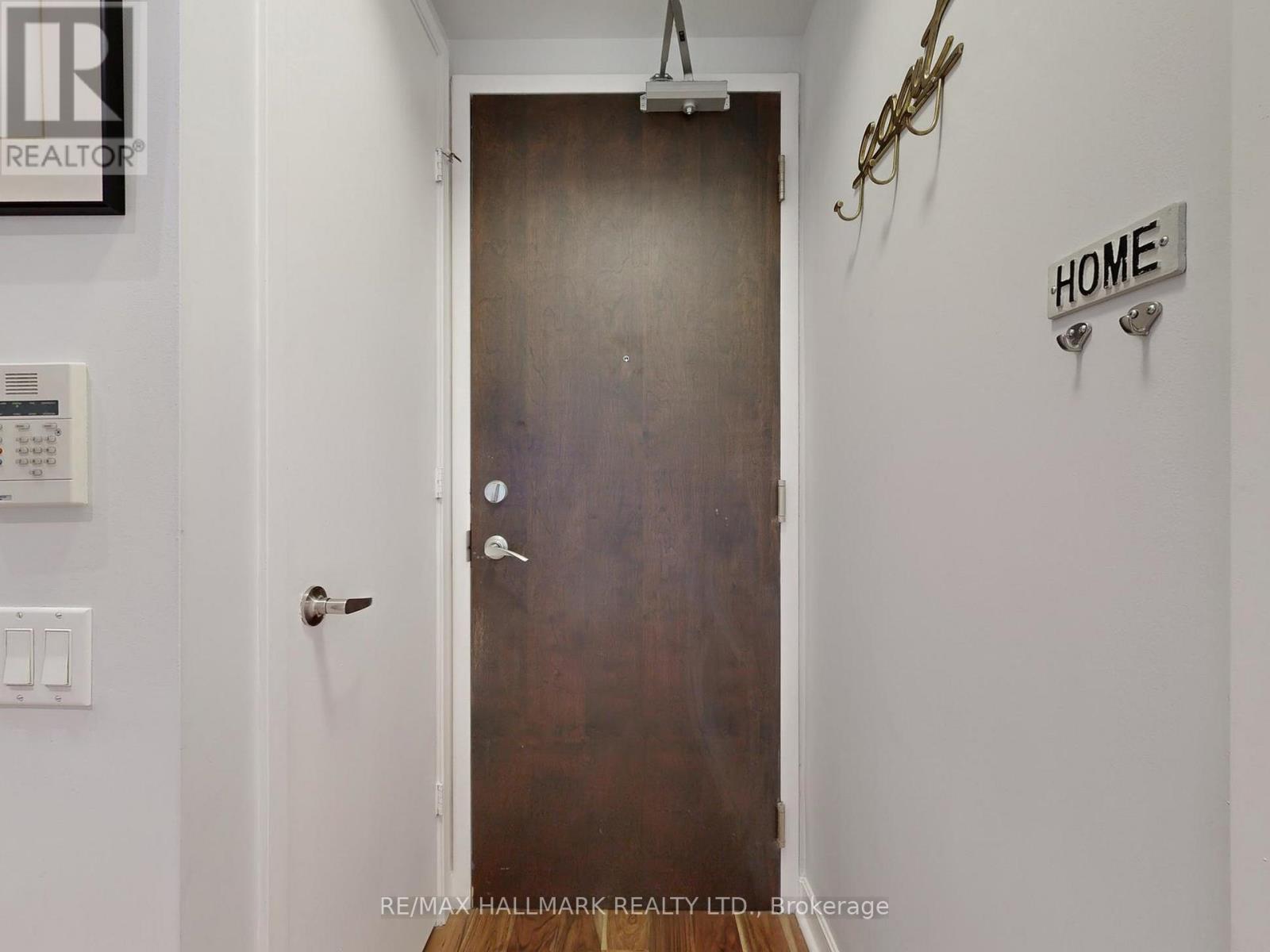 1403 - 85 Bloor Street E, Toronto, Ontario  M4W 3Y1 - Photo 18 - C12505012