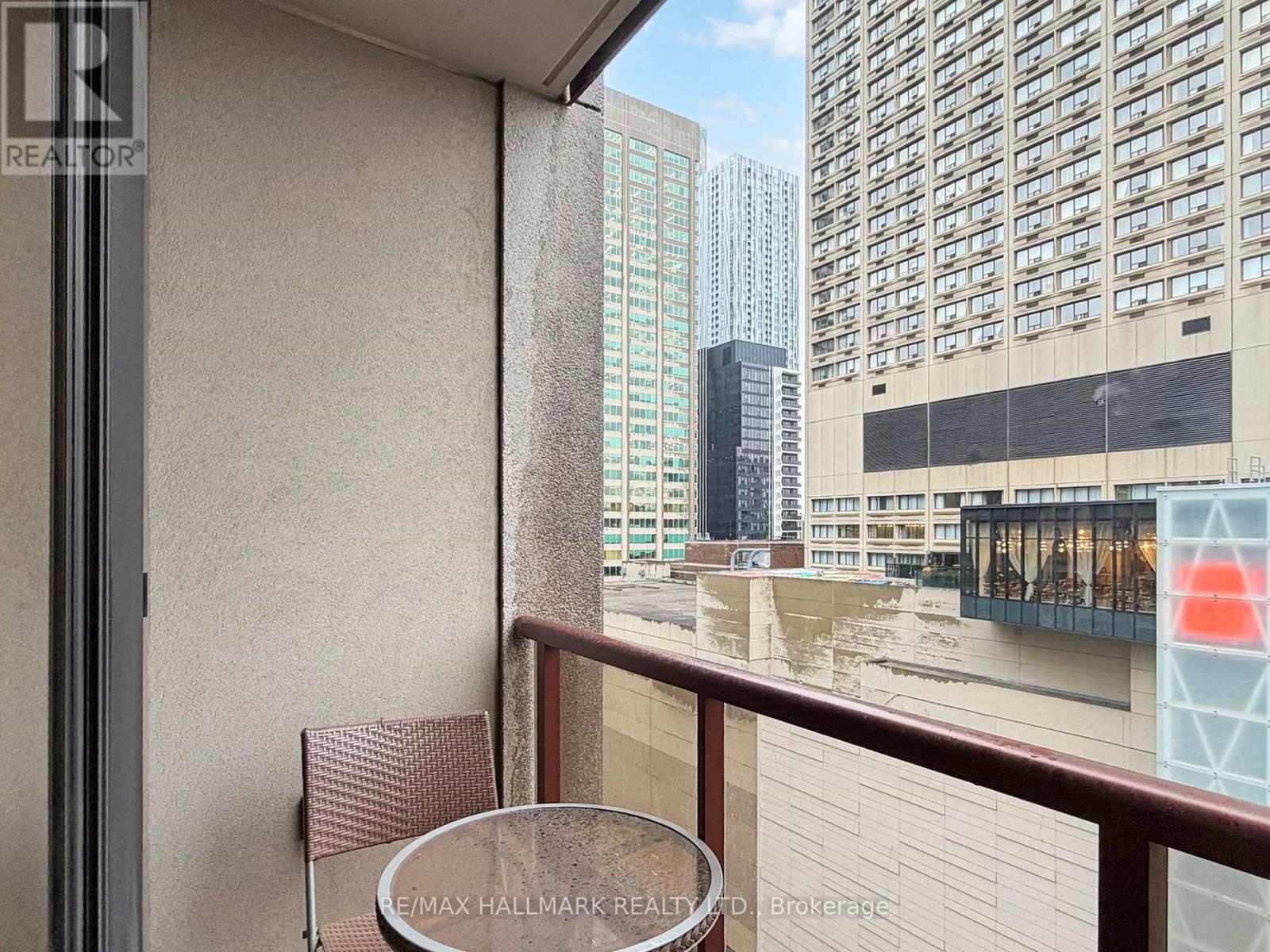 1403 - 85 Bloor Street E, Toronto, Ontario  M4W 3Y1 - Photo 19 - C12505012