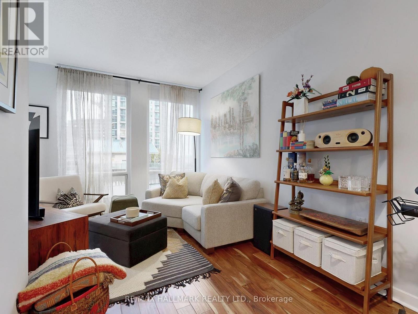 1403 - 85 Bloor Street E, Toronto, Ontario  M4W 3Y1 - Photo 3 - C12505012