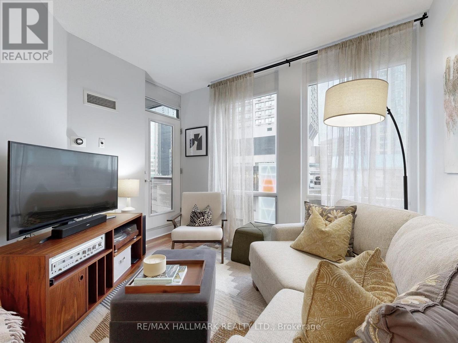 1403 - 85 Bloor Street E, Toronto, Ontario  M4W 3Y1 - Photo 5 - C12505012