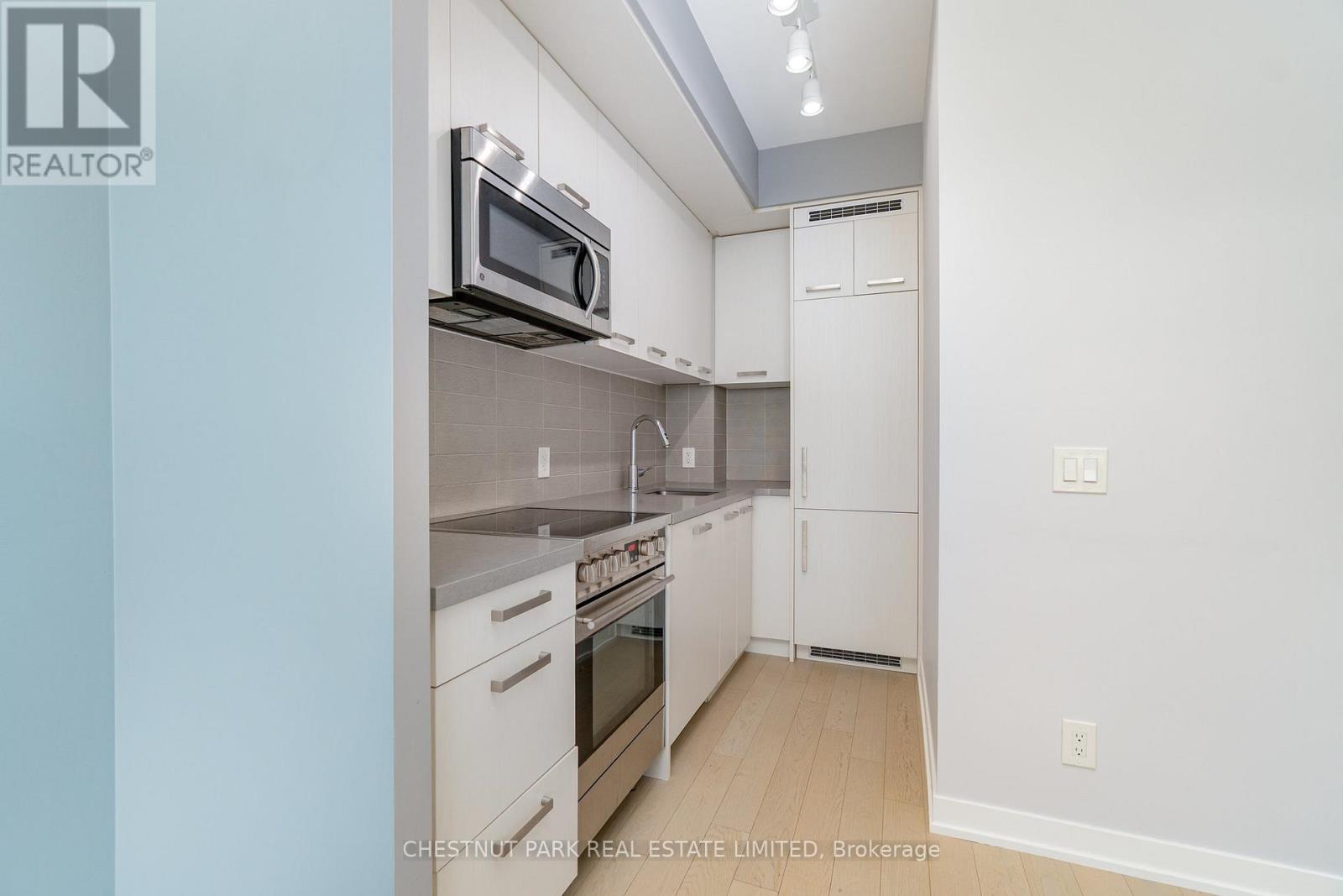 N1003 - 455 Front Street E, Toronto, Ontario  M5A 0G2 - Photo 10 - C12505022