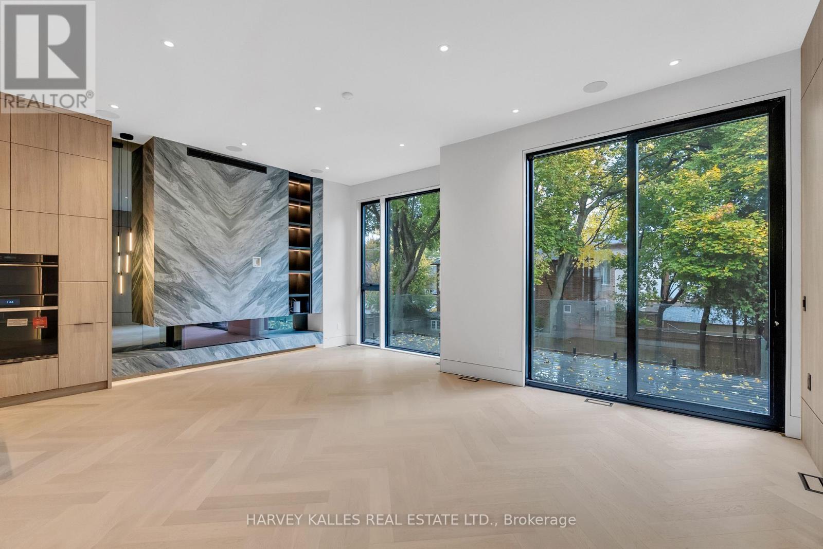 19 Ridley Boulevard, Toronto, Ontario  M5M 3L1 - Photo 14 - C12505046