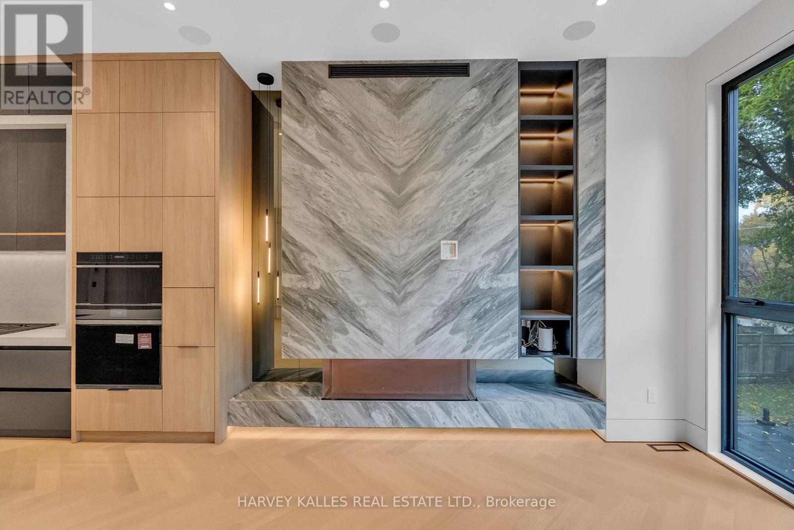 19 Ridley Boulevard, Toronto, Ontario  M5M 3L1 - Photo 17 - C12505046