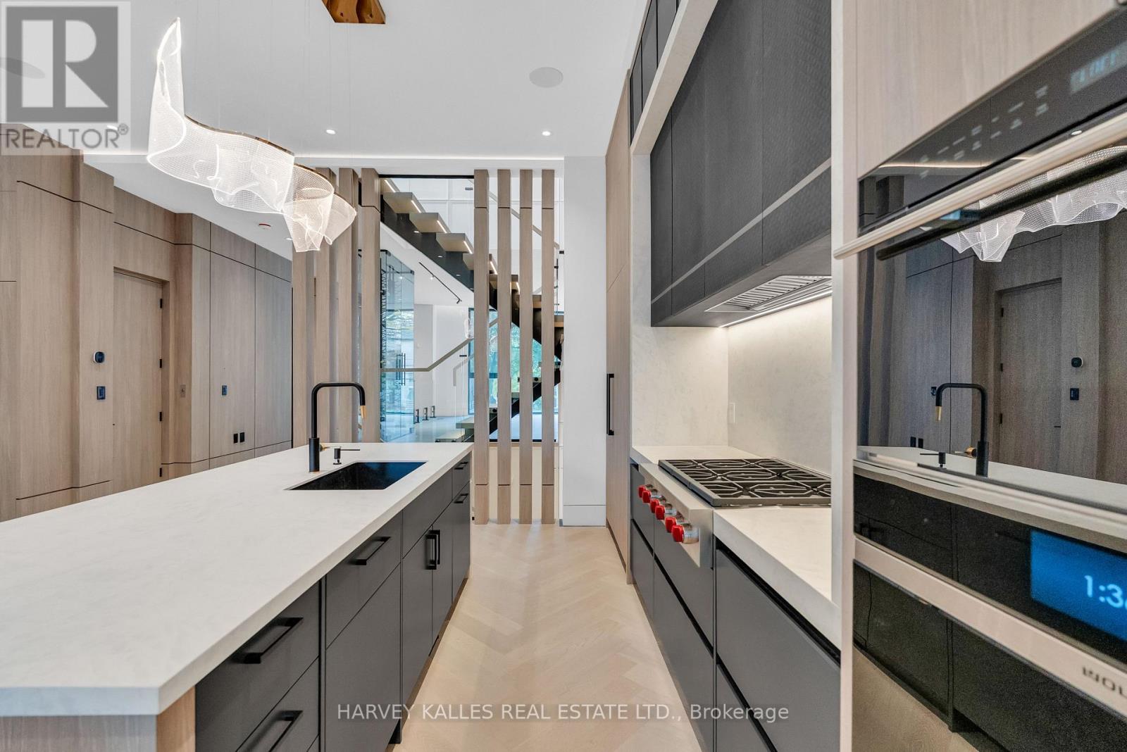 19 Ridley Boulevard, Toronto, Ontario  M5M 3L1 - Photo 20 - C12505046