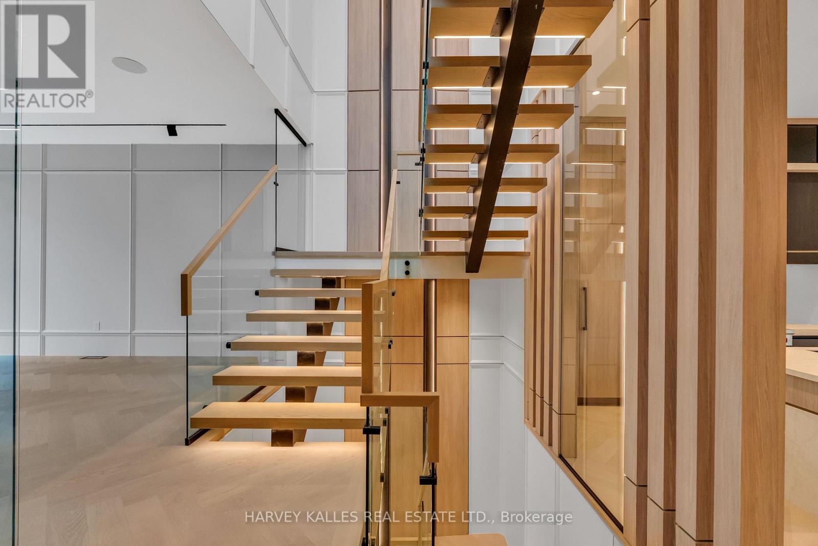 19 Ridley Boulevard, Toronto, Ontario  M5M 3L1 - Photo 25 - C12505046