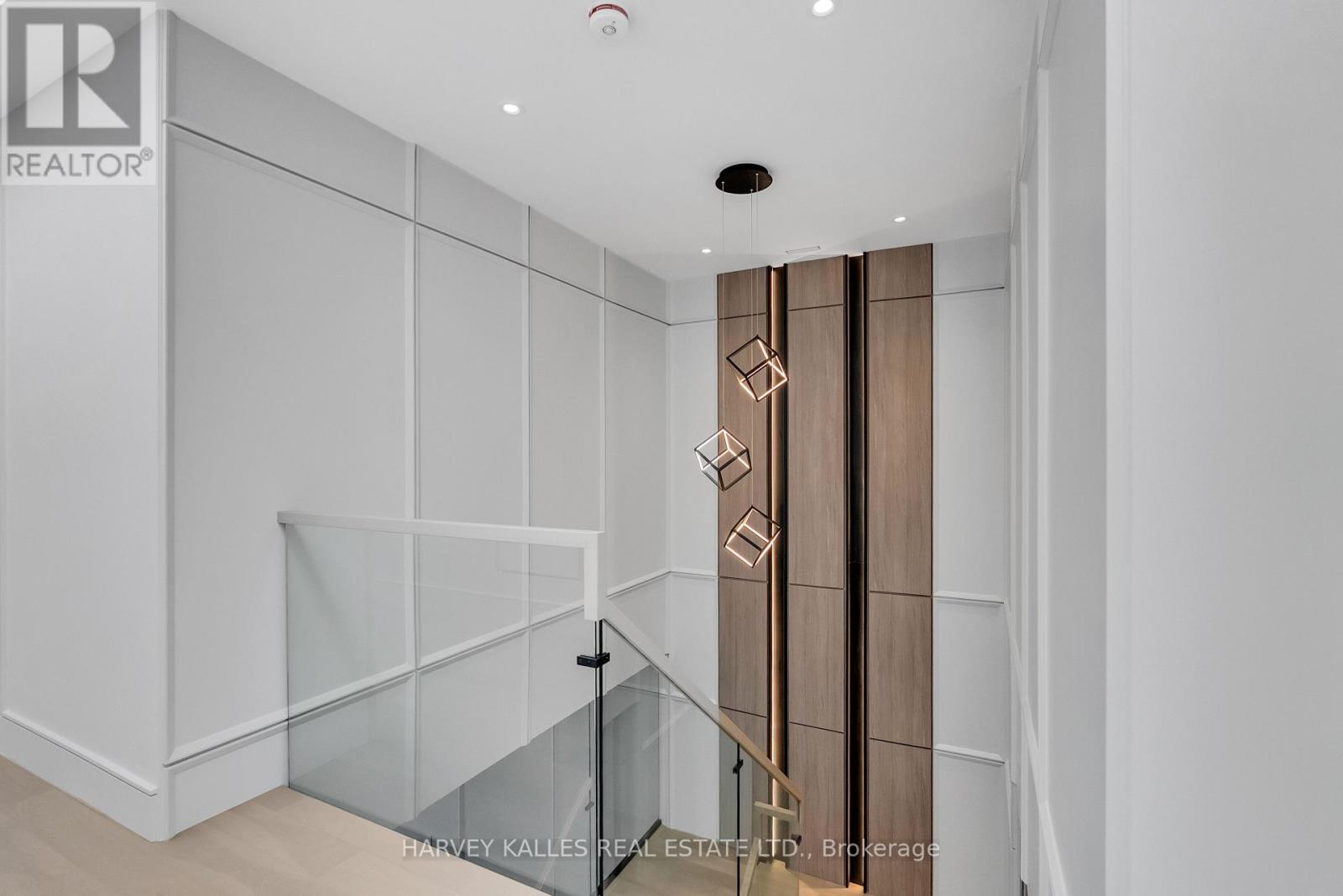 19 Ridley Boulevard, Toronto, Ontario  M5M 3L1 - Photo 26 - C12505046