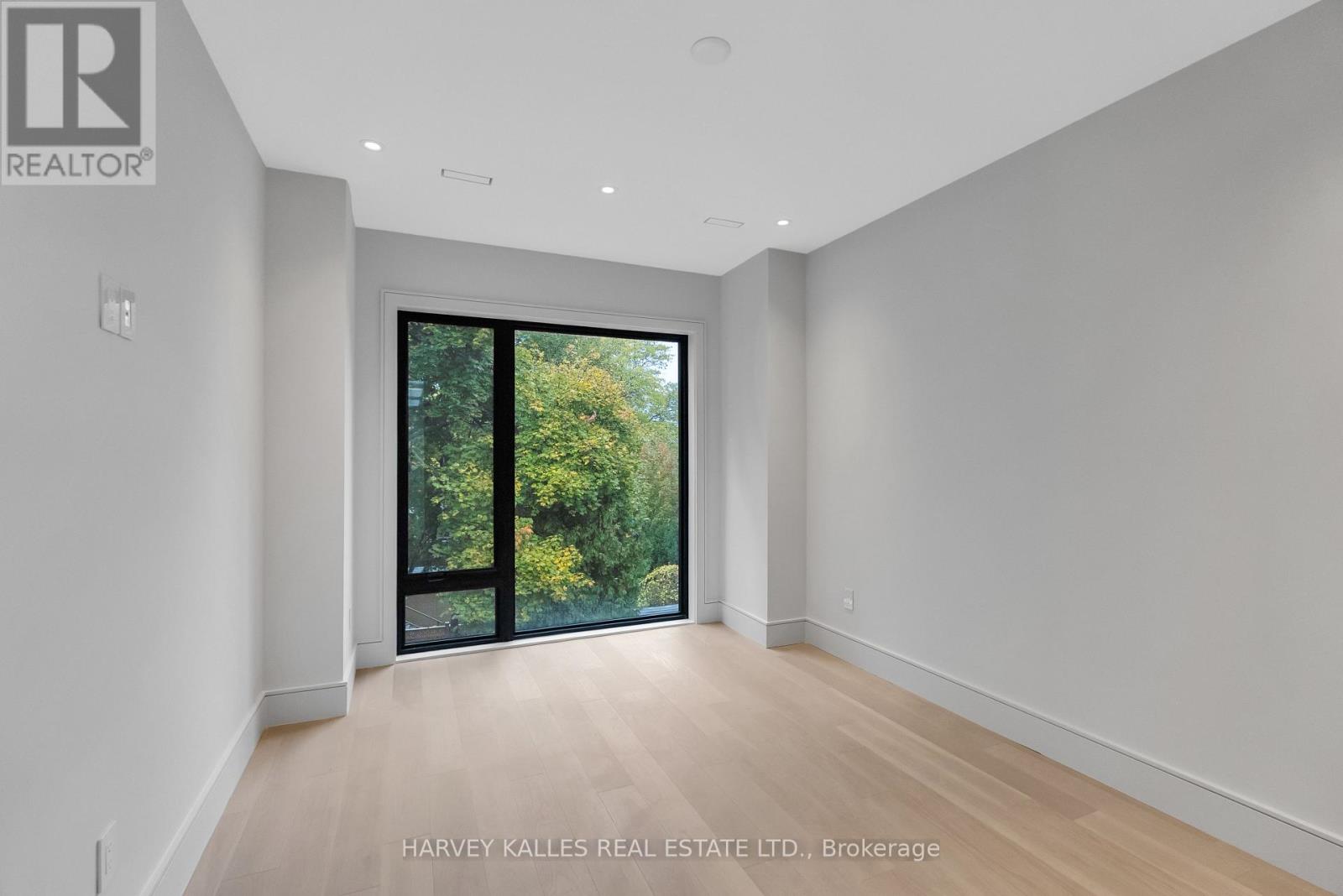 19 Ridley Boulevard, Toronto, Ontario  M5M 3L1 - Photo 27 - C12505046