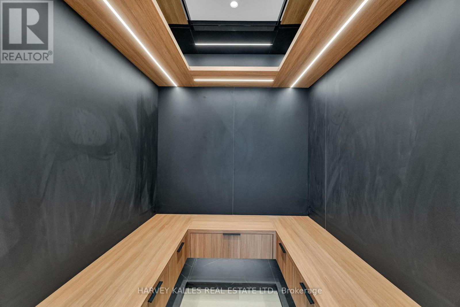 19 Ridley Boulevard, Toronto, Ontario  M5M 3L1 - Photo 31 - C12505046