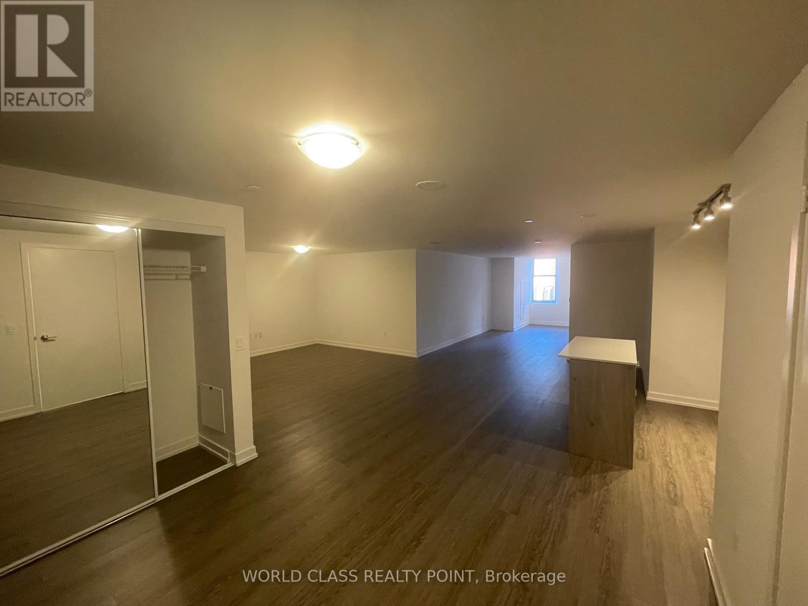 302 - 1 Yorkville Avenue, Toronto, Ontario  M4W 0B1 - Photo 3 - C12505108