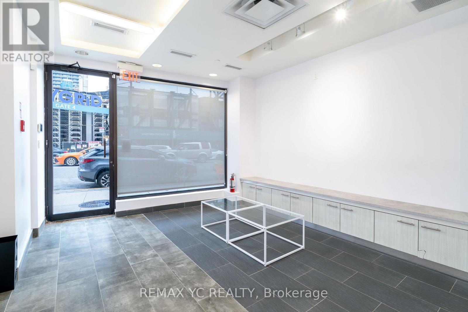 2409 Yonge Street, Toronto, Ontario  M4P 2E7 - Photo 13 - C12505118