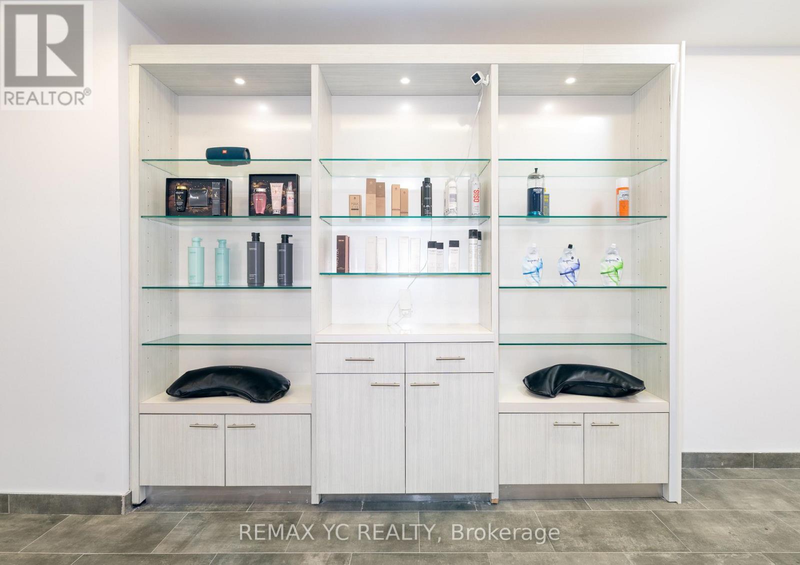 2409 Yonge Street, Toronto, Ontario  M4P 2E7 - Photo 19 - C12505118