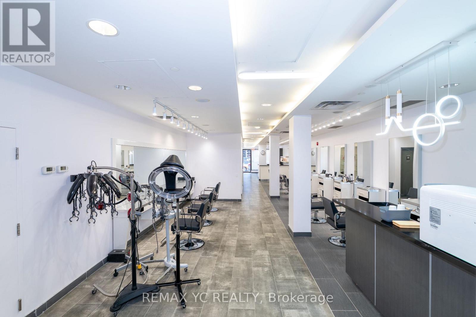2409 Yonge Street, Toronto, Ontario  M4P 2E7 - Photo 2 - C12505118