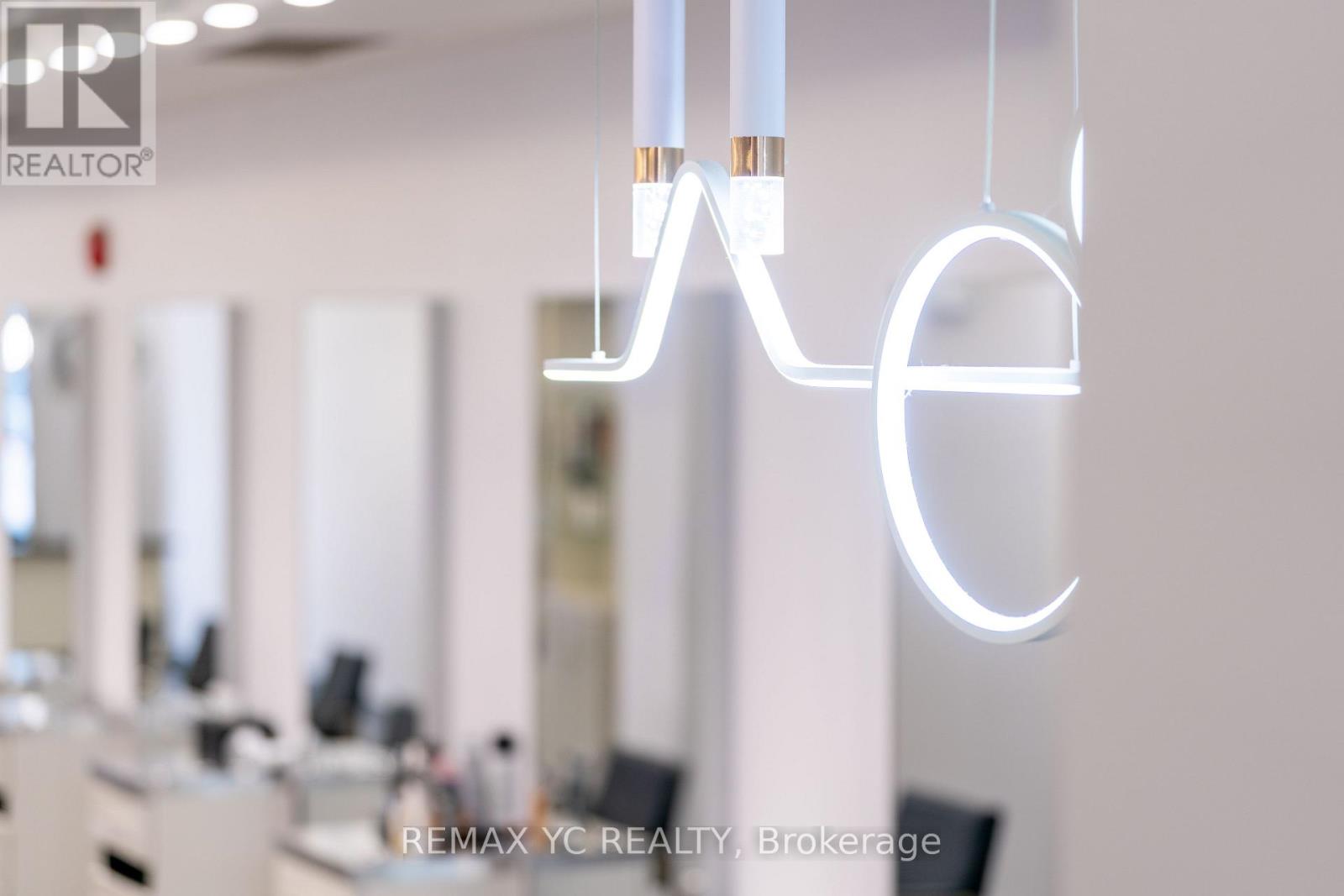 2409 Yonge Street, Toronto, Ontario  M4P 2E7 - Photo 22 - C12505118