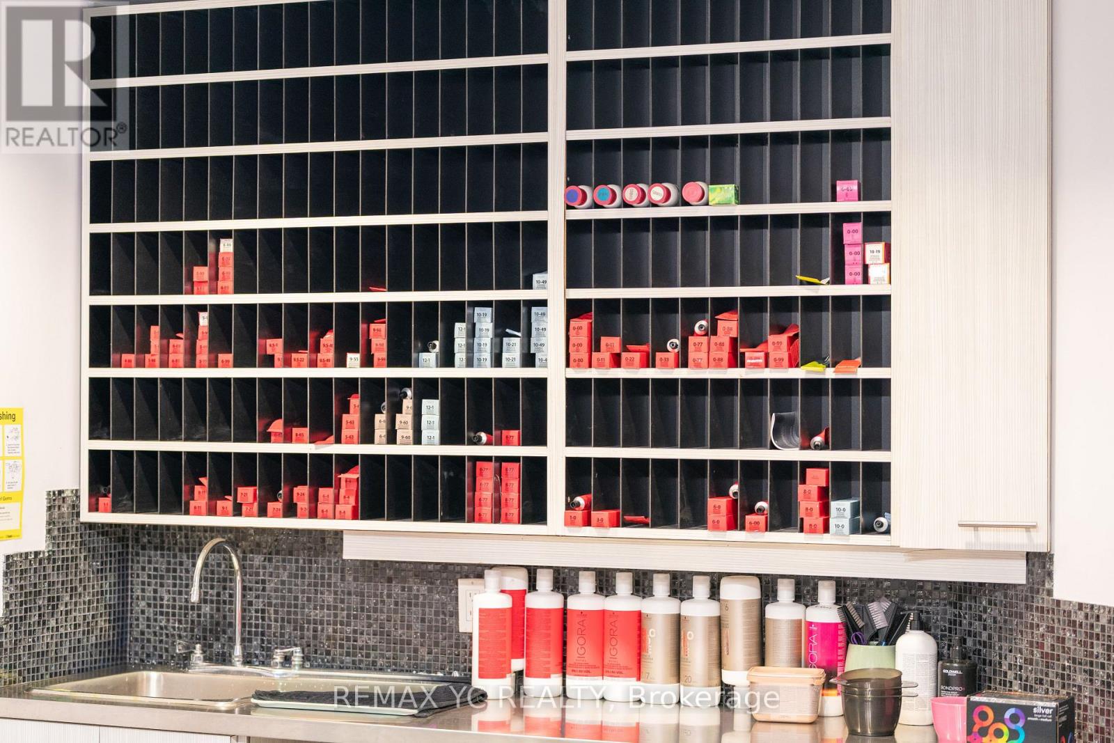 2409 Yonge Street, Toronto, Ontario  M4P 2E7 - Photo 23 - C12505118