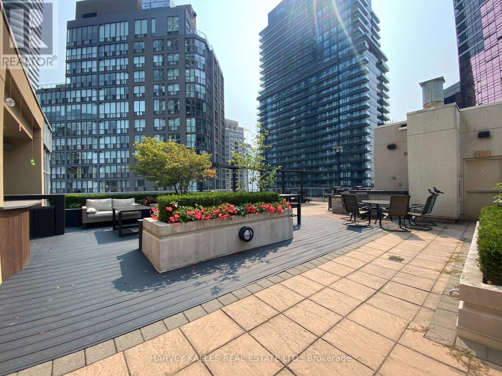 607 - 11 St Joseph Street, Toronto, Ontario  M4Y 3G4 - Photo 13 - C12505146