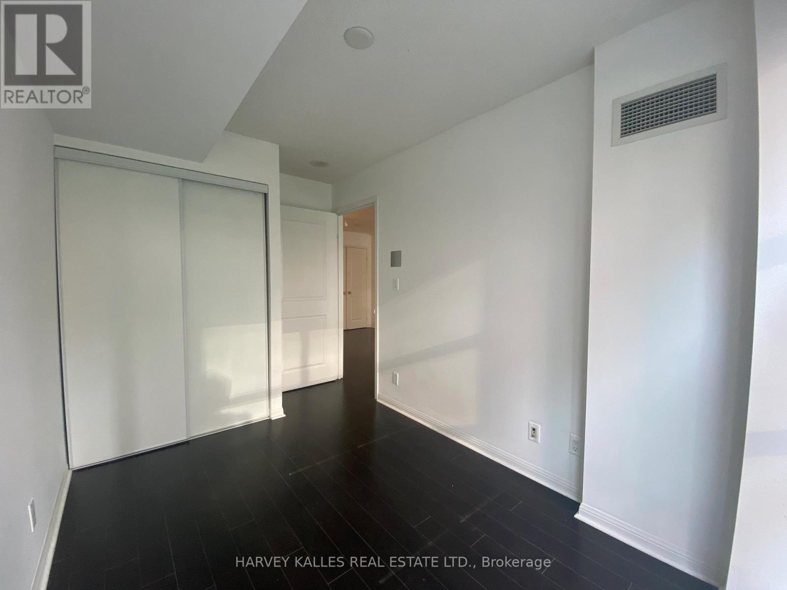 607 - 11 St Joseph Street, Toronto, Ontario  M4Y 3G4 - Photo 6 - C12505146