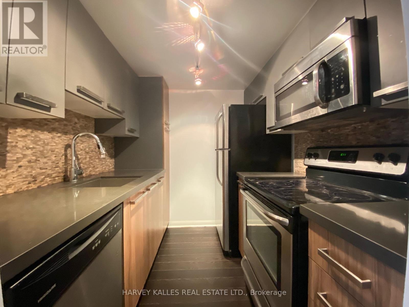 607 - 11 St Joseph Street, Toronto, Ontario  M4Y 3G4 - Photo 8 - C12505146