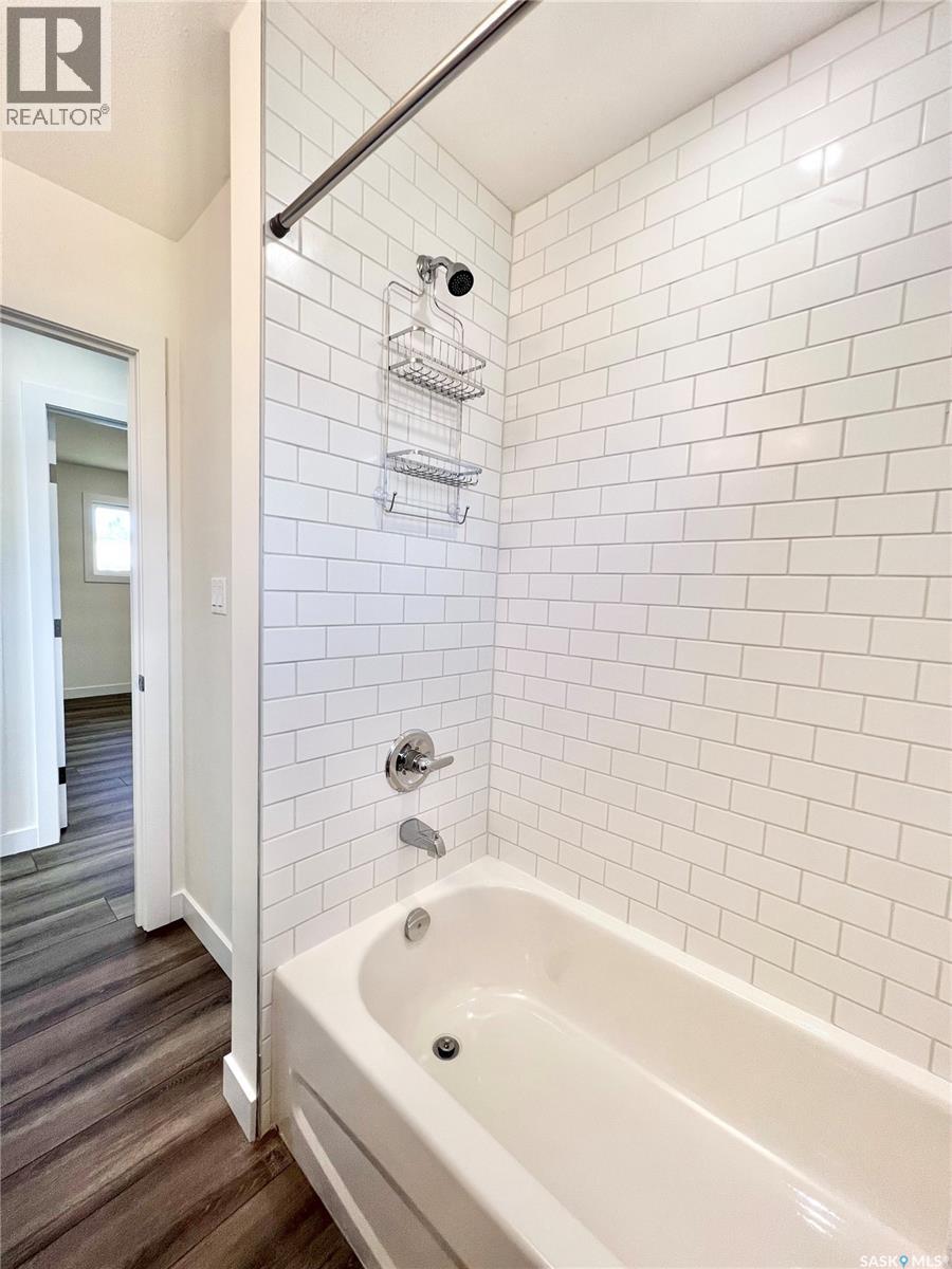 318 Mctavish Street, Outlook, Saskatchewan  S0L 2N0 - Photo 13 - SK022300