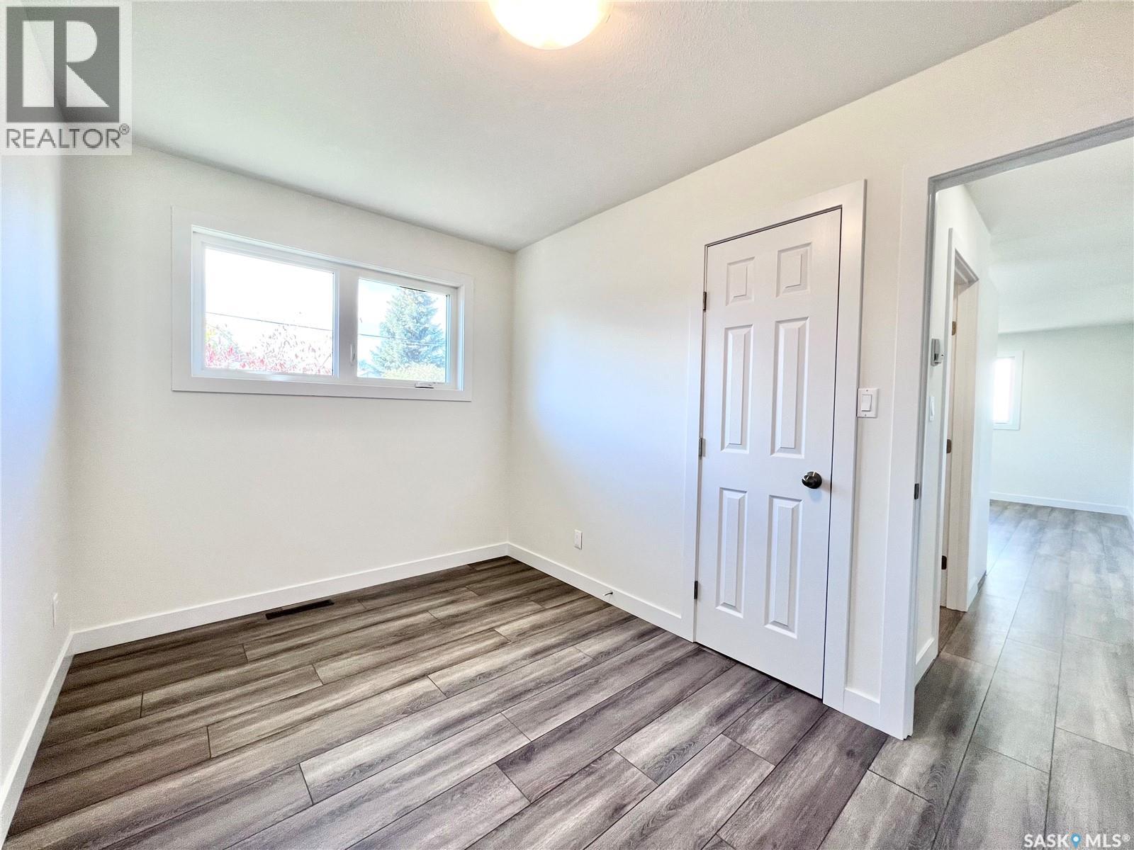 318 Mctavish Street, Outlook, Saskatchewan  S0L 2N0 - Photo 17 - SK022300