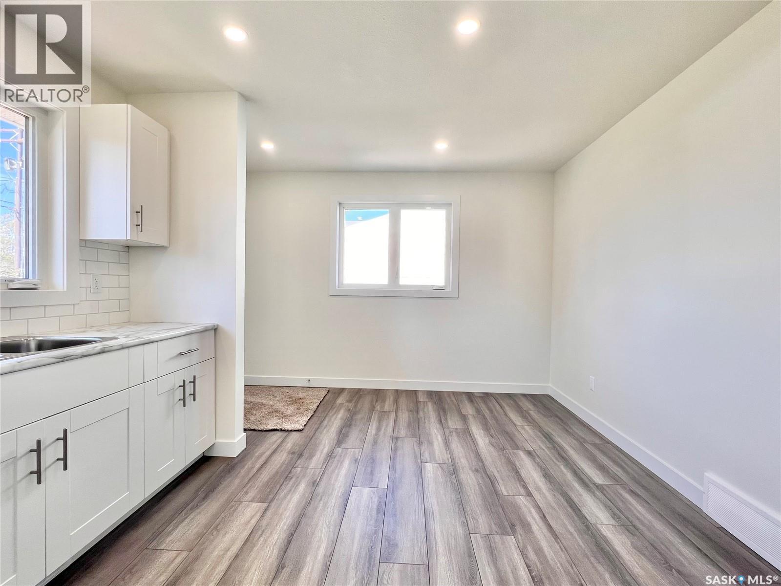 318 Mctavish Street, Outlook, Saskatchewan  S0L 2N0 - Photo 5 - SK022300