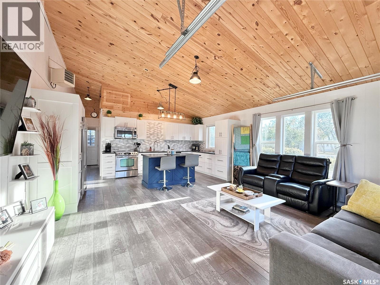 209 2nd Street E, Milden, Saskatchewan  S0L 2L0 - Photo 3 - SK022297