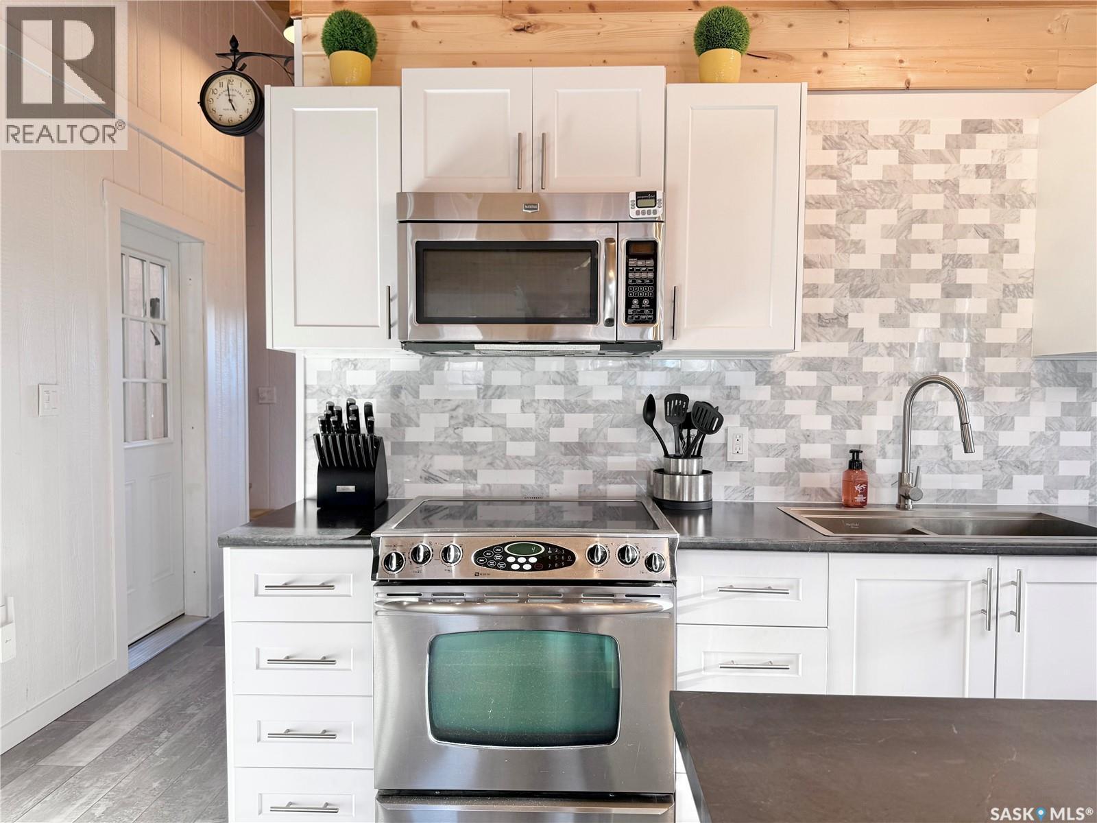 209 2nd Street E, Milden, Saskatchewan  S0L 2L0 - Photo 7 - SK022297