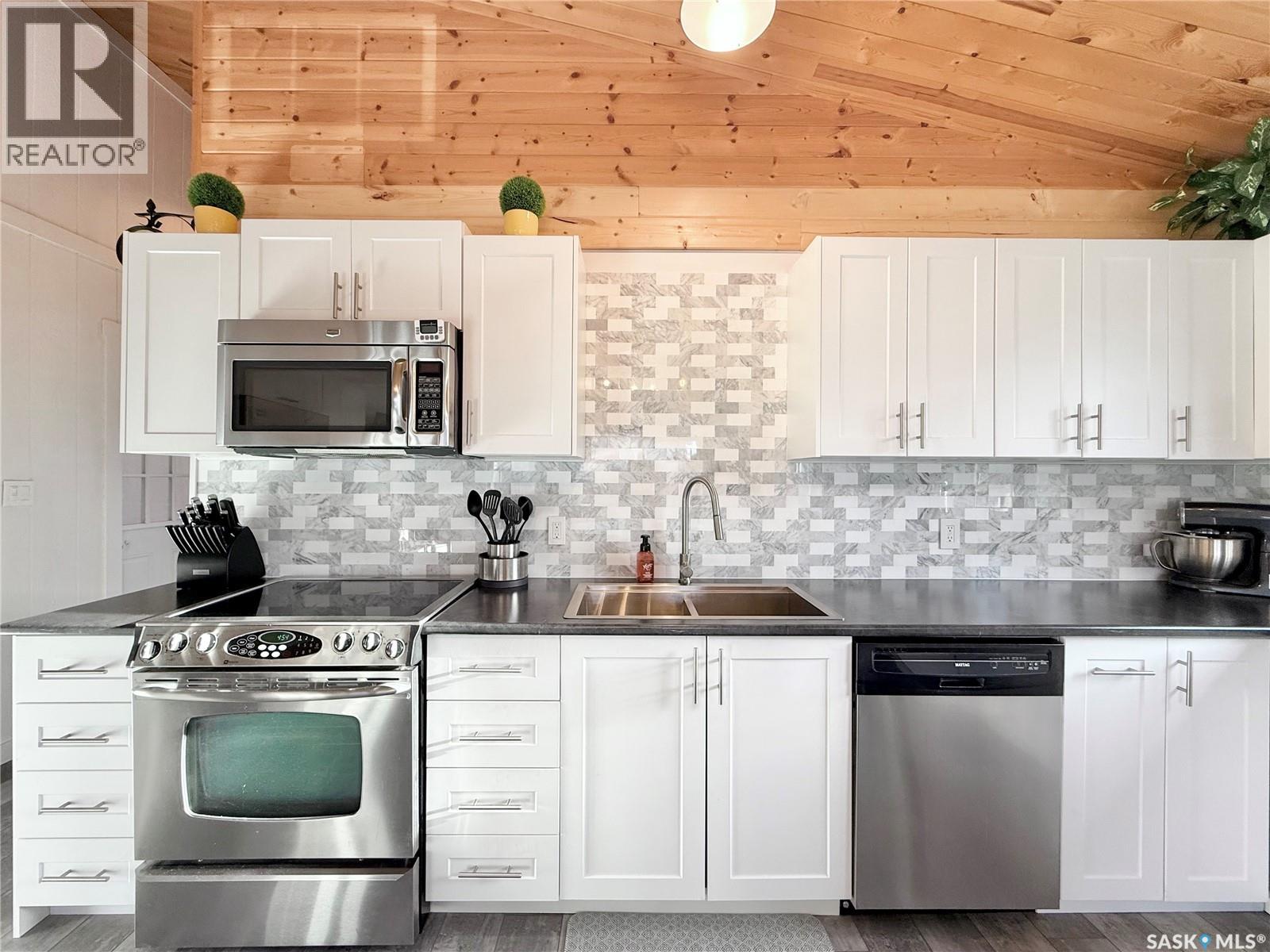 209 2nd Street E, Milden, Saskatchewan  S0L 2L0 - Photo 8 - SK022297