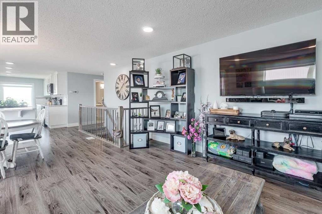 89 Poplar Street, Rural Red Deer County, Alberta  T4E 1B4 - Photo 12 - A2232065