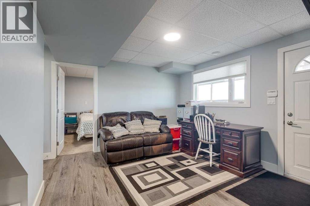 89 Poplar Street, Rural Red Deer County, Alberta  T4E 1B4 - Photo 6 - A2232065