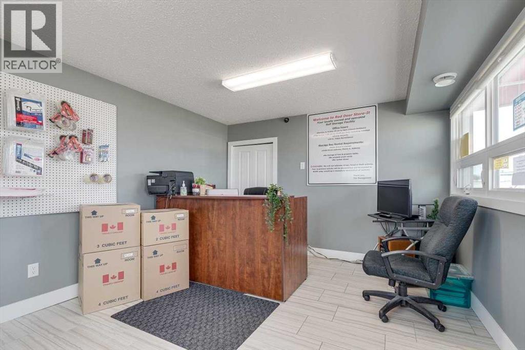 89 Poplar Street, Rural Red Deer County, Alberta  T4E 1B4 - Photo 26 - A2232065