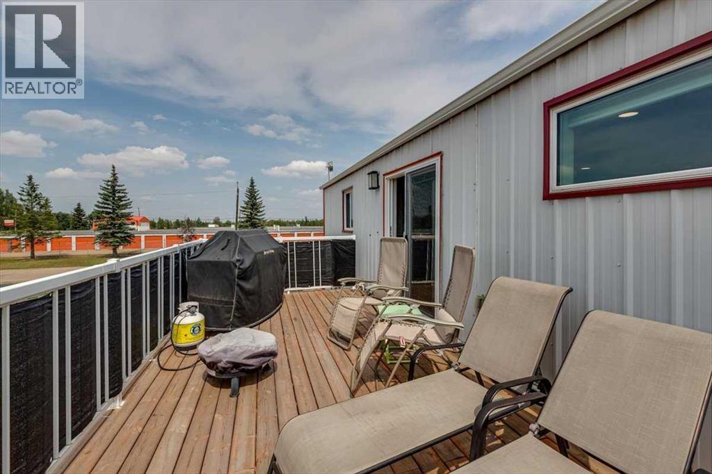 89 Poplar Street, Rural Red Deer County, Alberta  T4E 1B4 - Photo 16 - A2232065