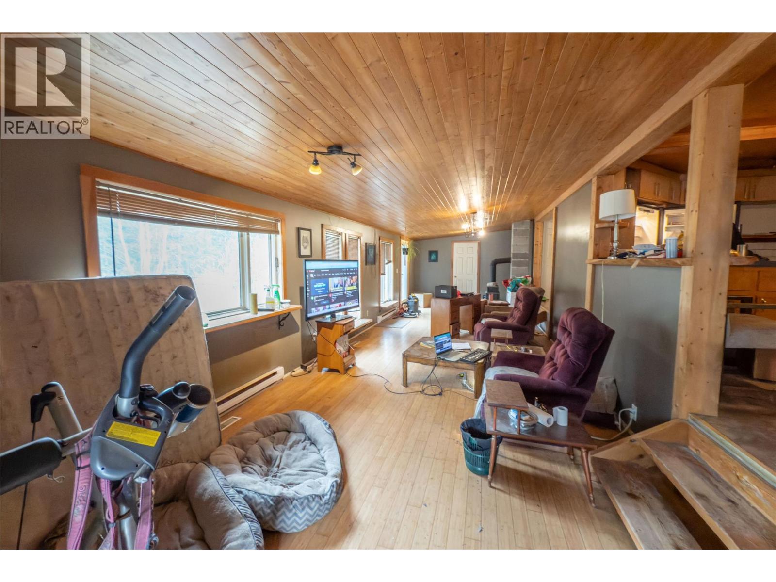 3082 Imler Road, Golden, British Columbia  V0A 1H7 - Photo 5 - 10342485