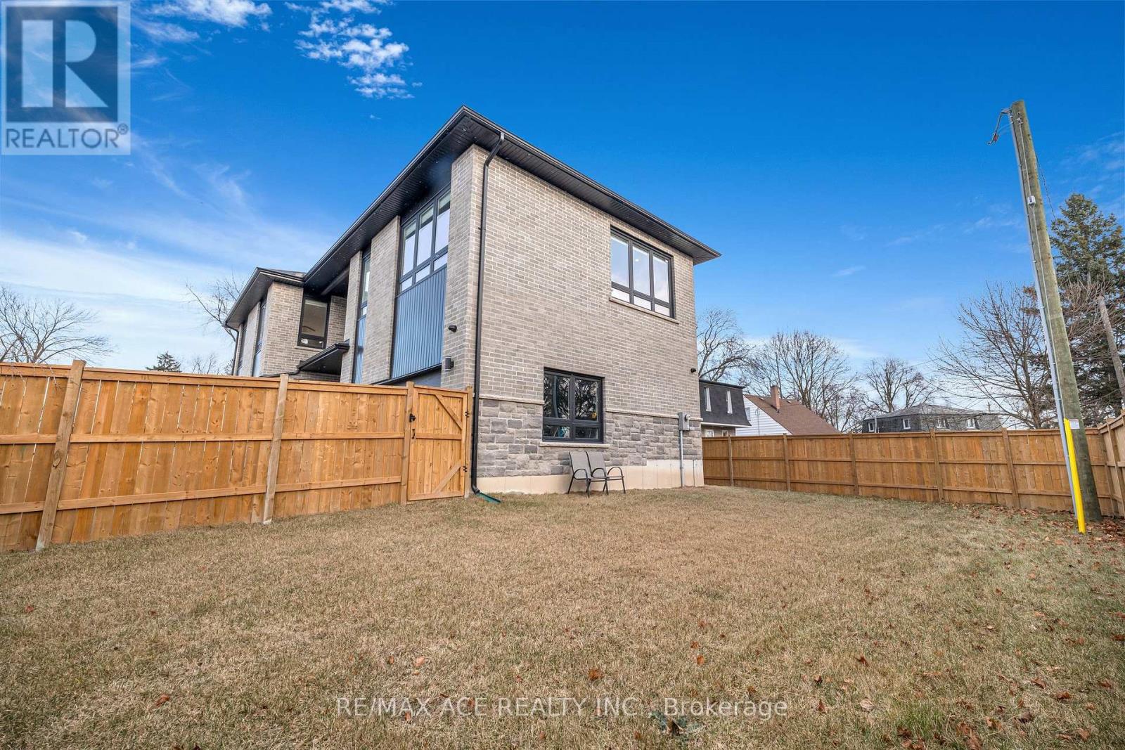 19 Burcher Road, Ajax, Ontario  L1S 2P8 - Photo 33 - E12505116