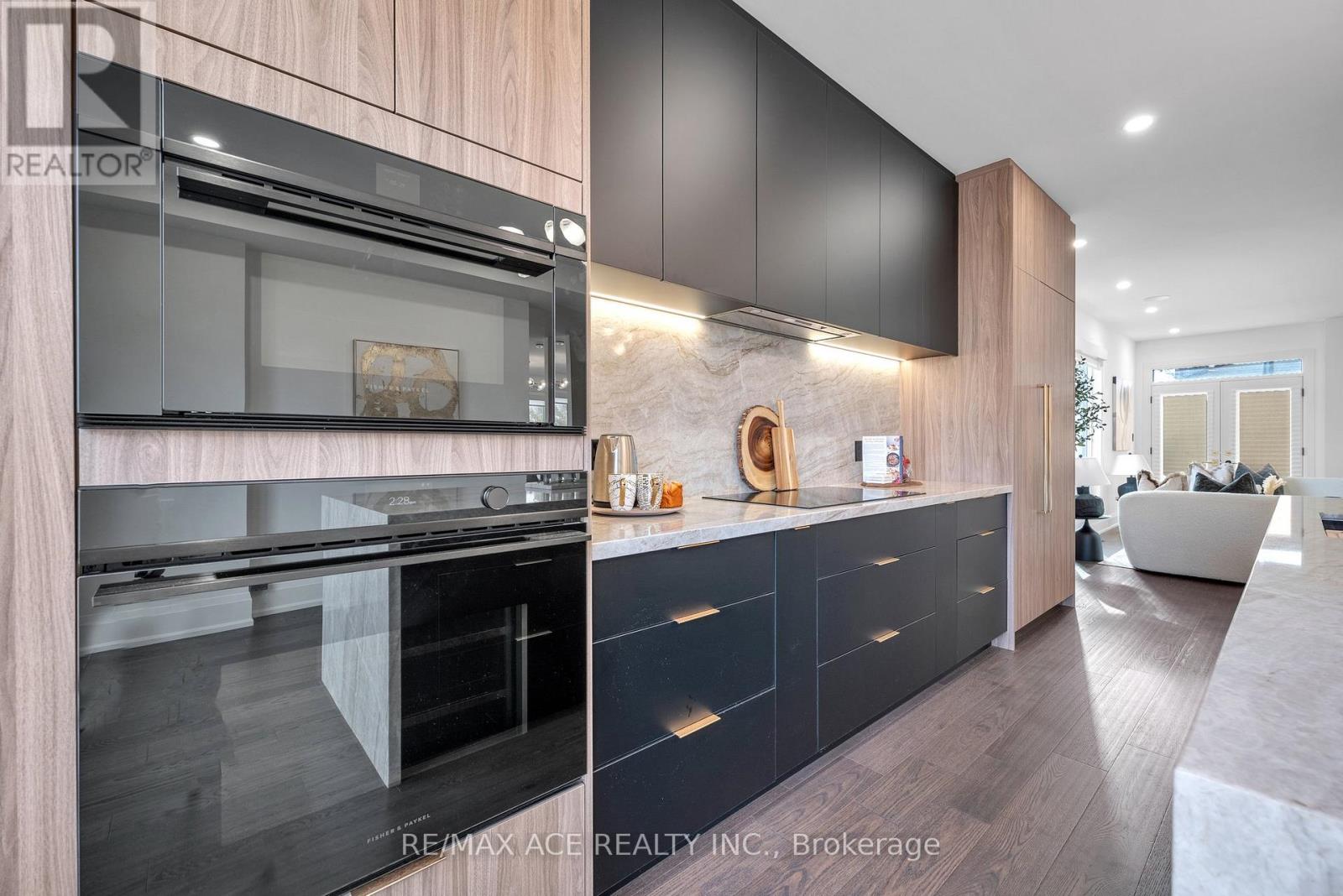 19 Burcher Road, Ajax, Ontario  L1S 2P8 - Photo 9 - E12505116