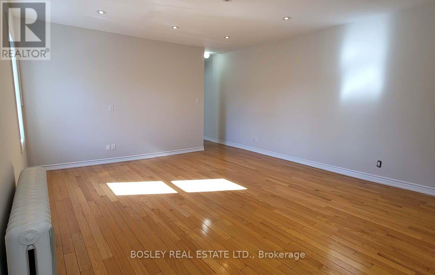 Upper - 1023 Pape Avenue, Toronto, Ontario  M4K 3W1 - Photo 3 - E12505130