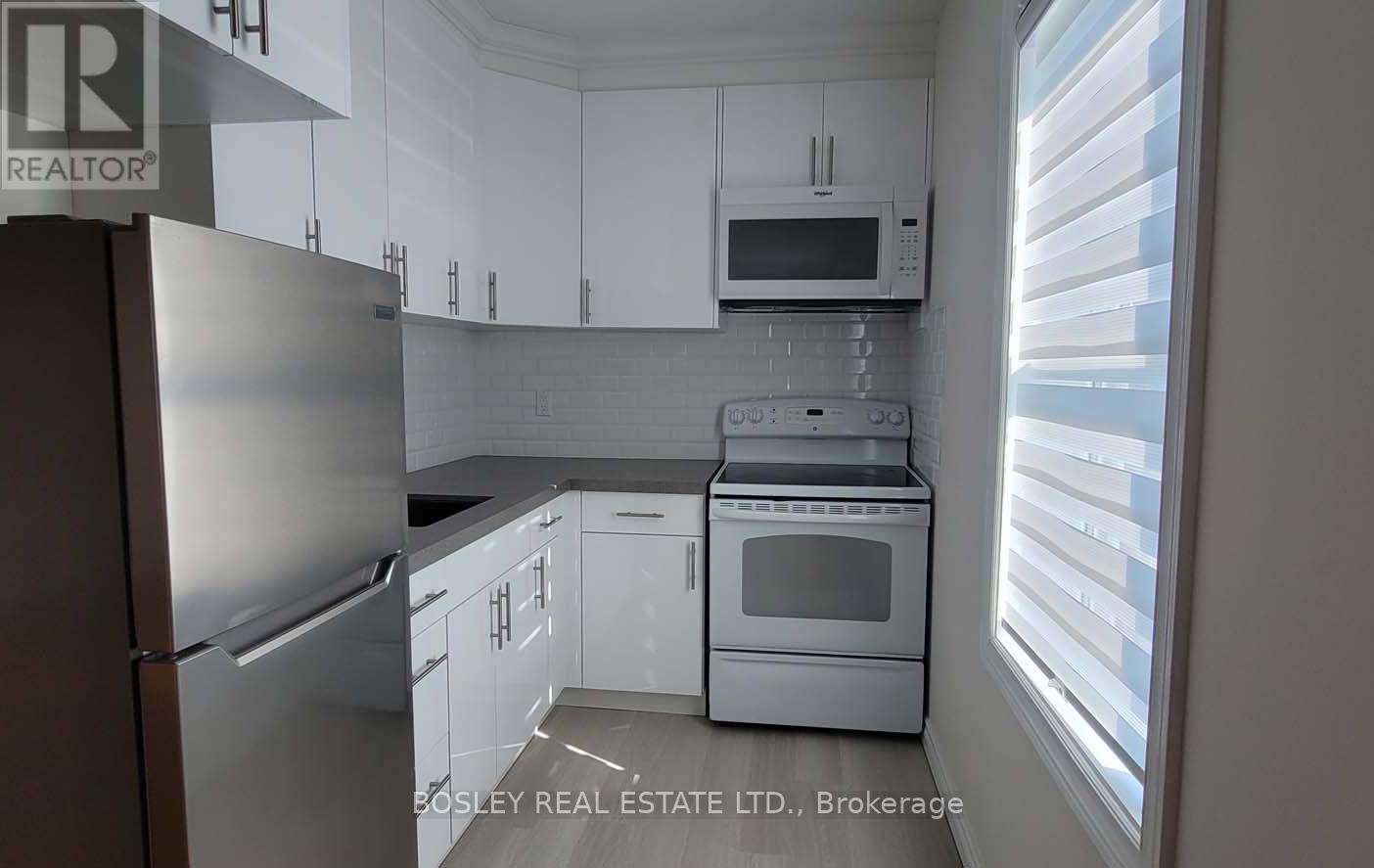 Upper - 1023 Pape Avenue, Toronto, Ontario  M4K 3W1 - Photo 6 - E12505130