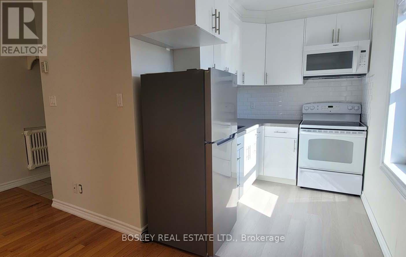 Upper - 1023 Pape Avenue, Toronto, Ontario  M4K 3W1 - Photo 7 - E12505130