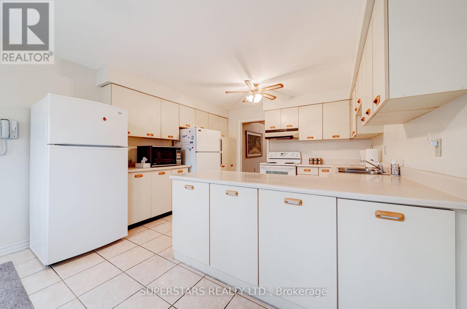 17 Hillcroft Drive, Markham, Ontario  L3S 1R7 - Photo 11 - N12505006