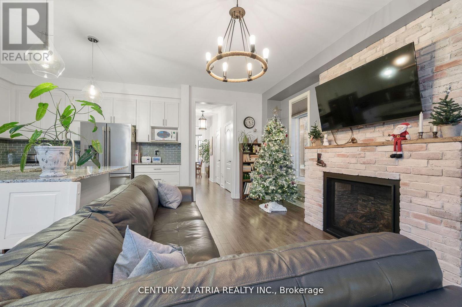 95 Beechborough Crescent, East Gwillimbury, Ontario  L9N 0N9 - Photo 6 - N12505132