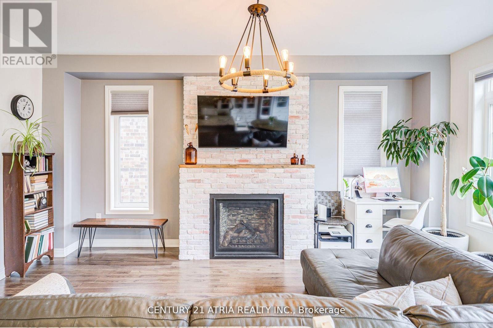 95 Beechborough Crescent, East Gwillimbury, Ontario  L9N 0N9 - Photo 7 - N12505132