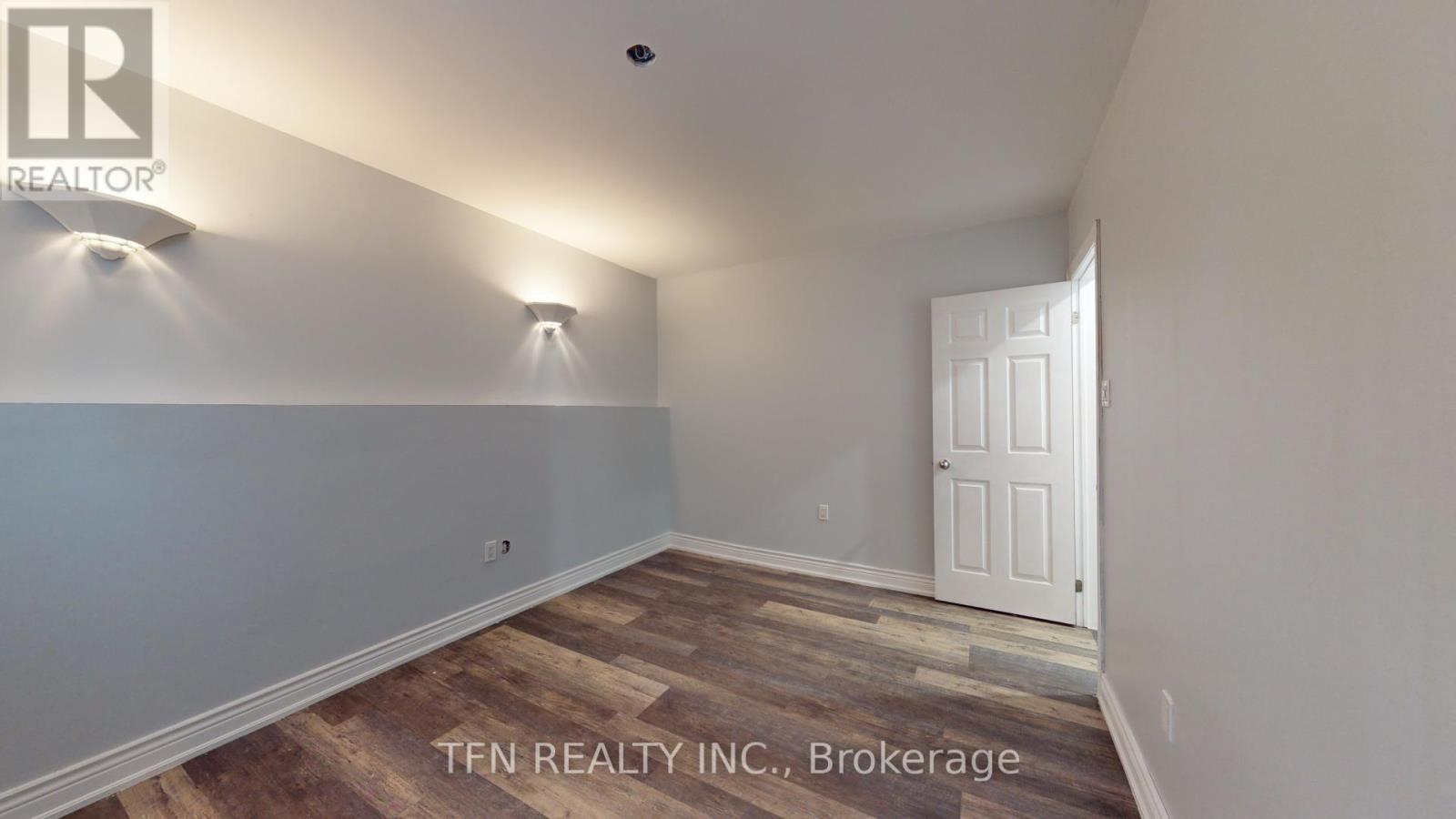 Lower - 1048 Gilmore Avenue, Innisfil (Lefroy), Ontario  L0L 1W0 - Photo 8 - N12505174