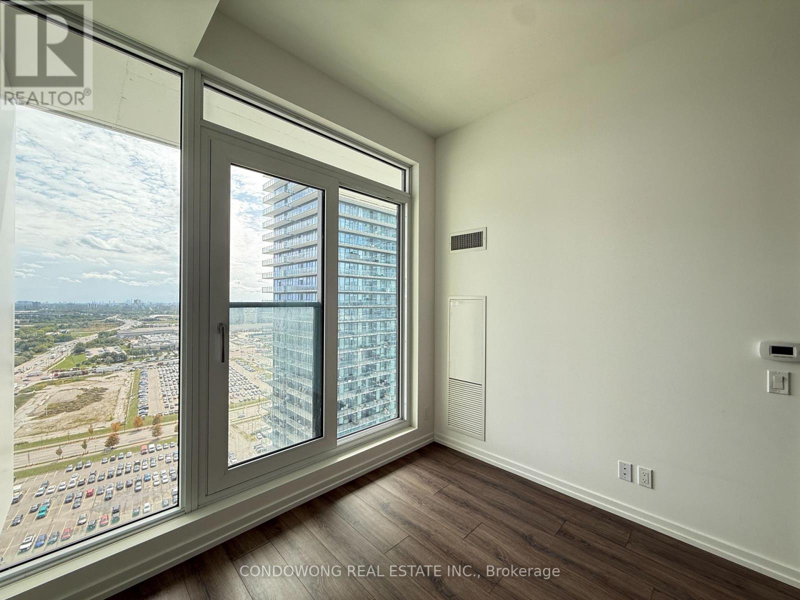 2506 - 1000 Portage Parkway, Vaughan, Ontario  L4K 0L1 - Photo 5 - N12505176