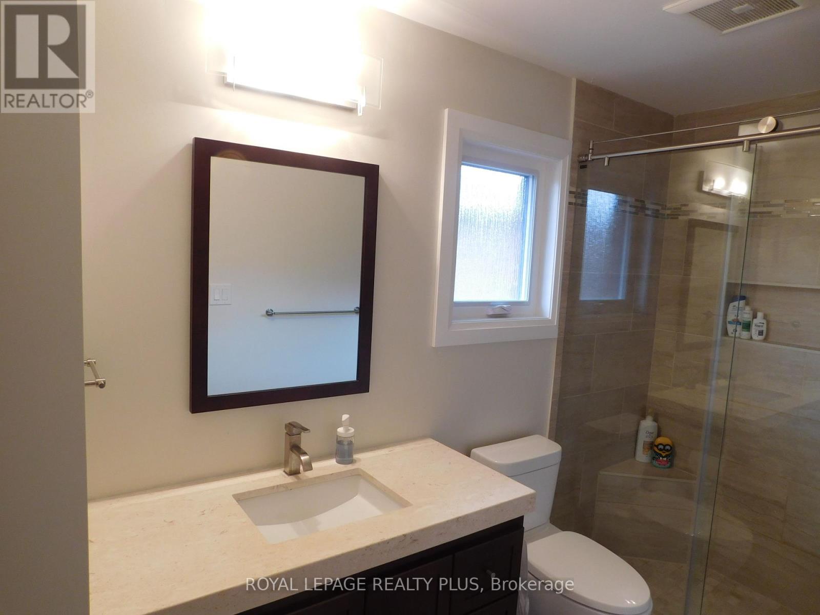 3424 Nutcracker Drive, Mississauga, Ontario  L5N 6E6 - Photo 28 - W12462531