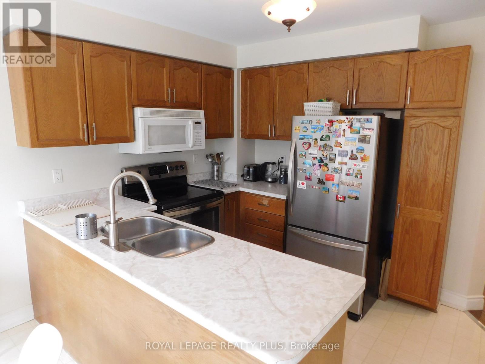 3424 Nutcracker Drive, Mississauga, Ontario  L5N 6E6 - Photo 15 - W12462531