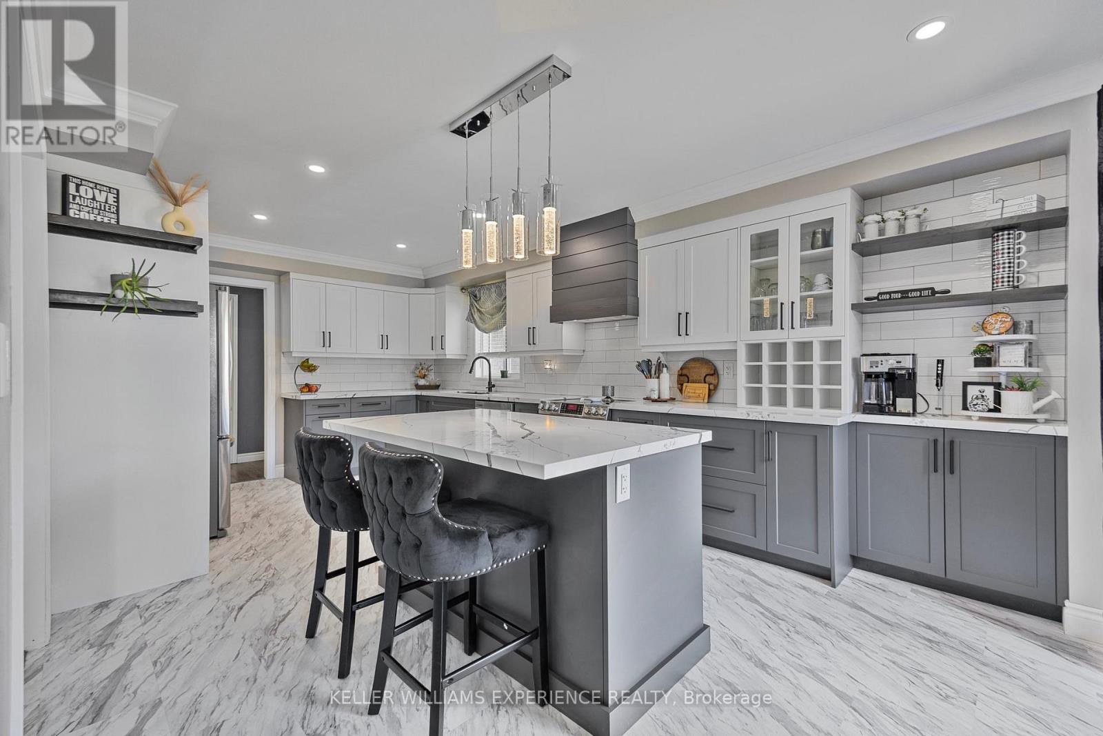 72 Lake Crescent, Barrie (Holly), Ontario  L4N 6A6 - Photo 10 - S12504992