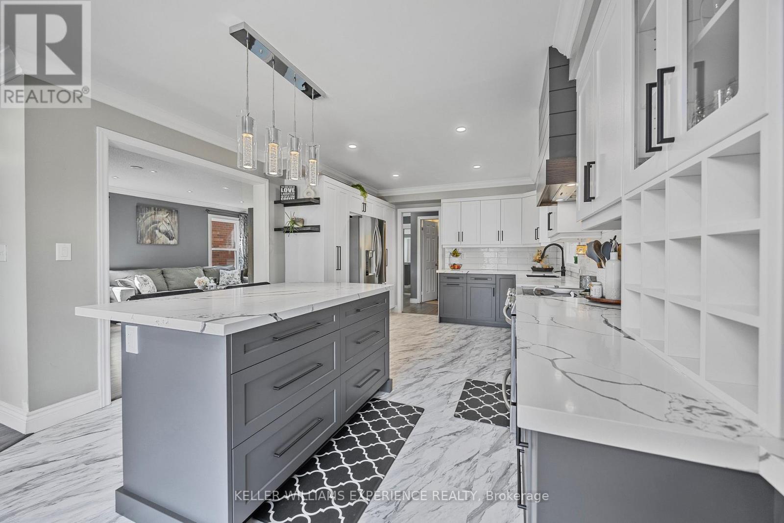 72 Lake Crescent, Barrie (Holly), Ontario  L4N 6A6 - Photo 11 - S12504992