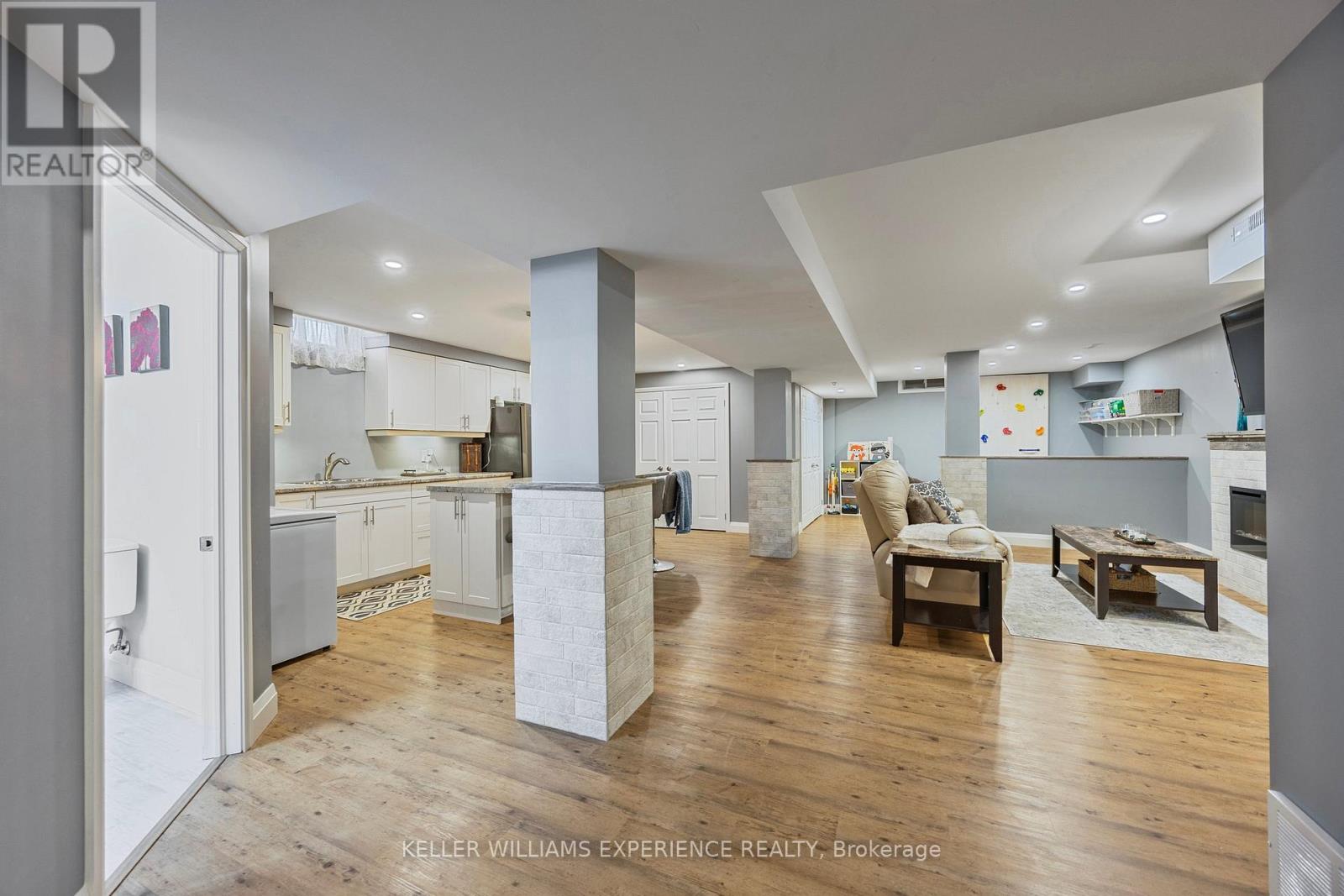 72 Lake Crescent, Barrie (Holly), Ontario  L4N 6A6 - Photo 21 - S12504992