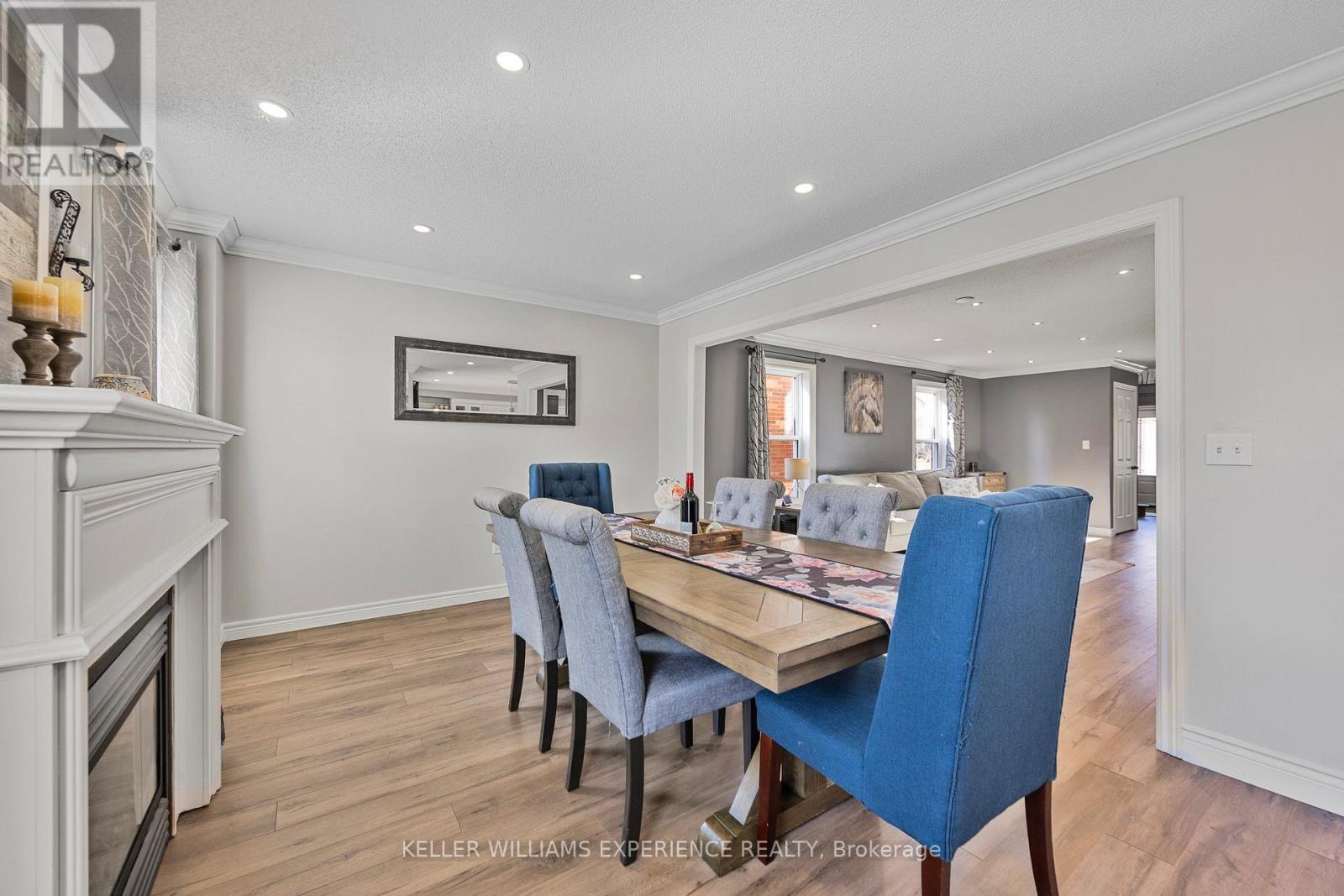 72 Lake Crescent, Barrie (Holly), Ontario  L4N 6A6 - Photo 9 - S12504992